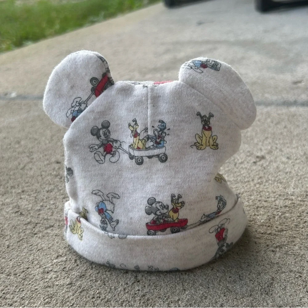 Disney Baby Mickey Mouse Ear Hat Newborn Gray Pluto Donald Knit Cap